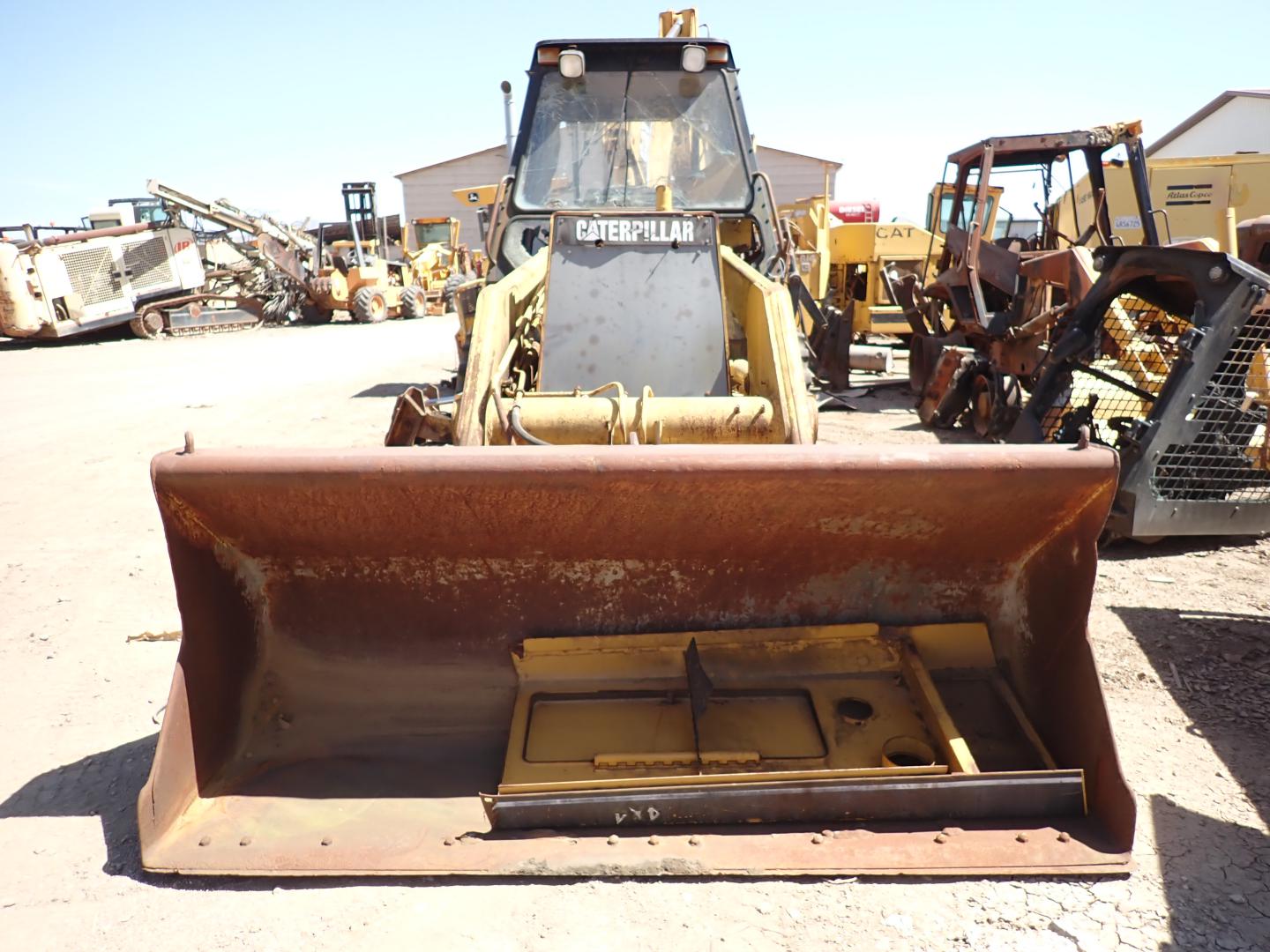 ./imagenes/INVOICE/2019/16530/RETROEXCAVADORA CAT446_ PARA REFACCIONES (23).JPG